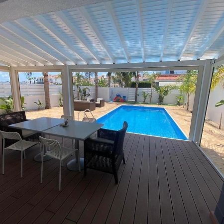 Villa Angel - Exotic Villa 200M From Beach Paralimni Esterno foto