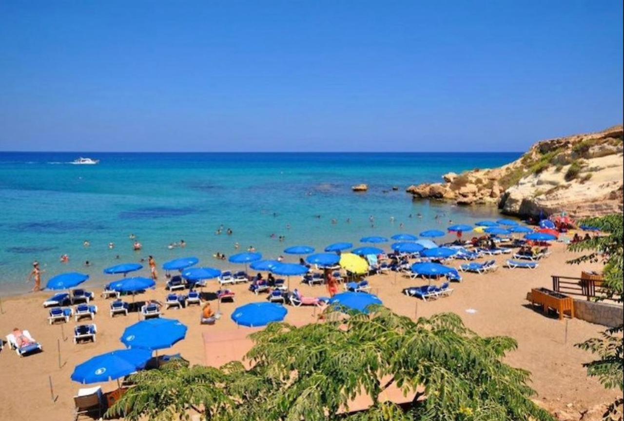 Villa Angel - Exotic Villa 200M From Beach Paralimni Esterno foto