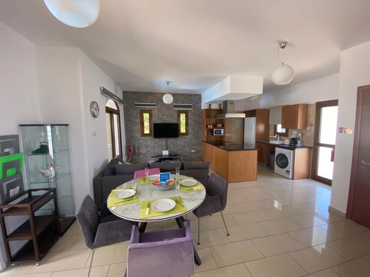Villa Angel - Exotic Villa 200M From Beach Paralimni Esterno foto