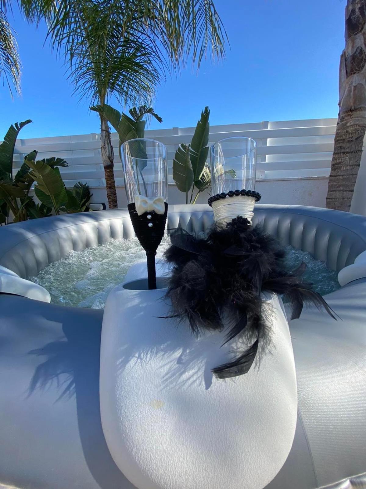 Villa Angel - Exotic Villa 200M From Beach Paralimni Esterno foto